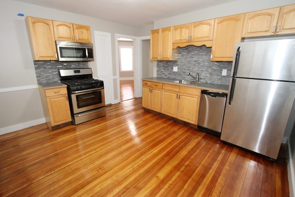 18 Howes Street # 2