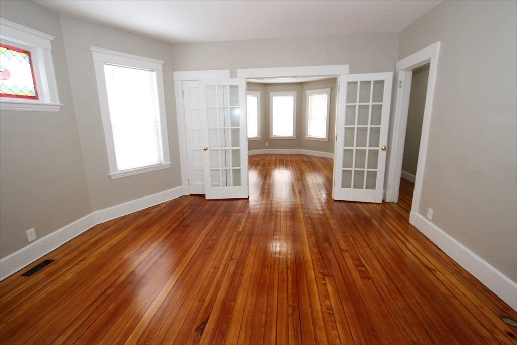 18 Howes Street # 2