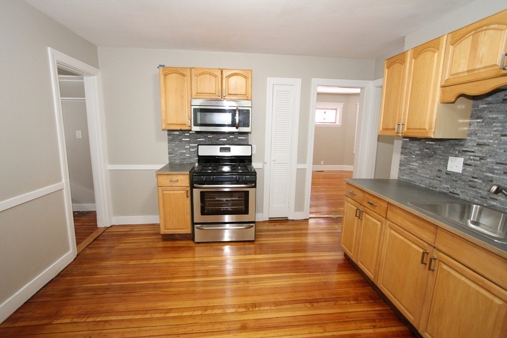 18 Howes Street # 2