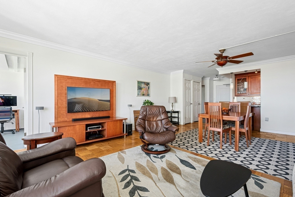8 Whittier Pl # 22D