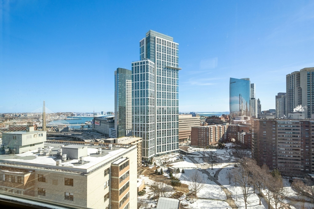 8 Whittier Pl # 22D