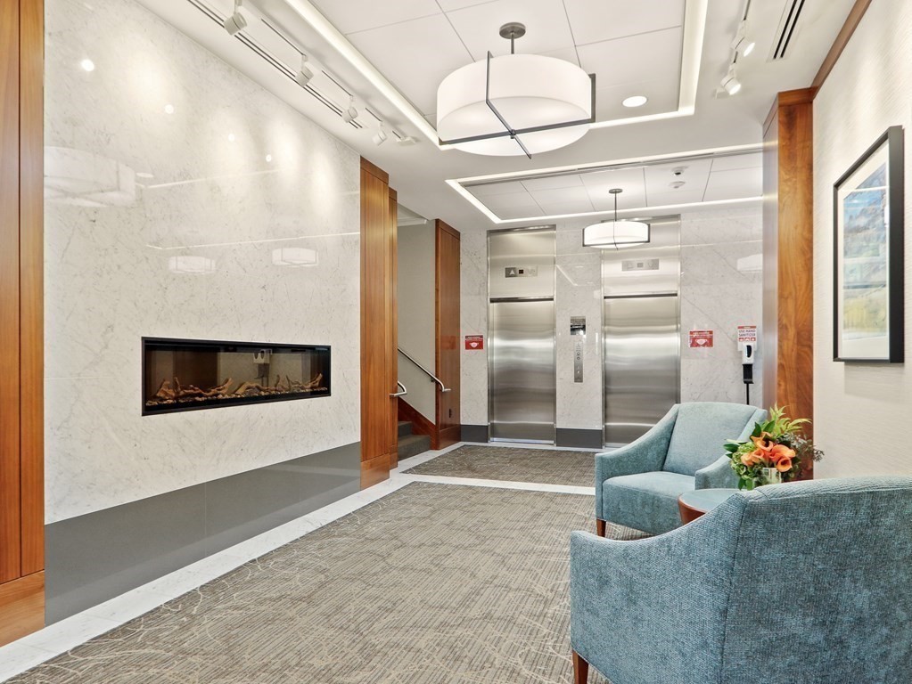 8 Whittier Pl # 22D