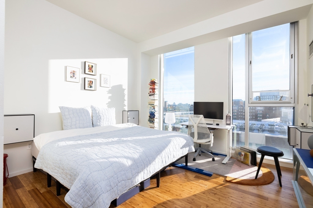 2 Earhart Street # 904