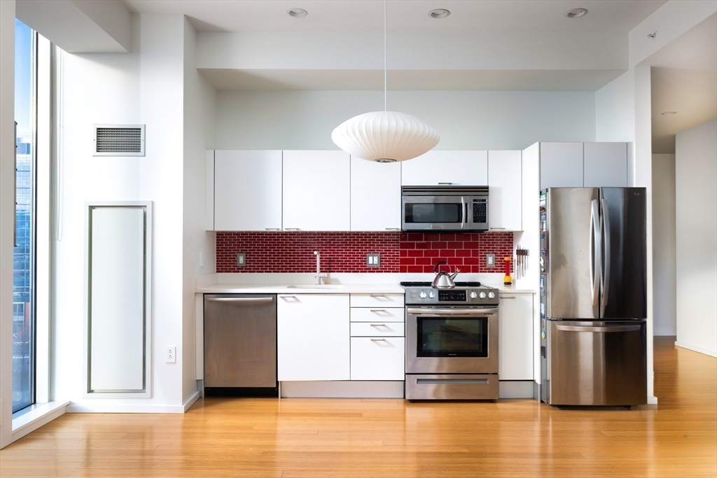 2 Earhart Street # 904