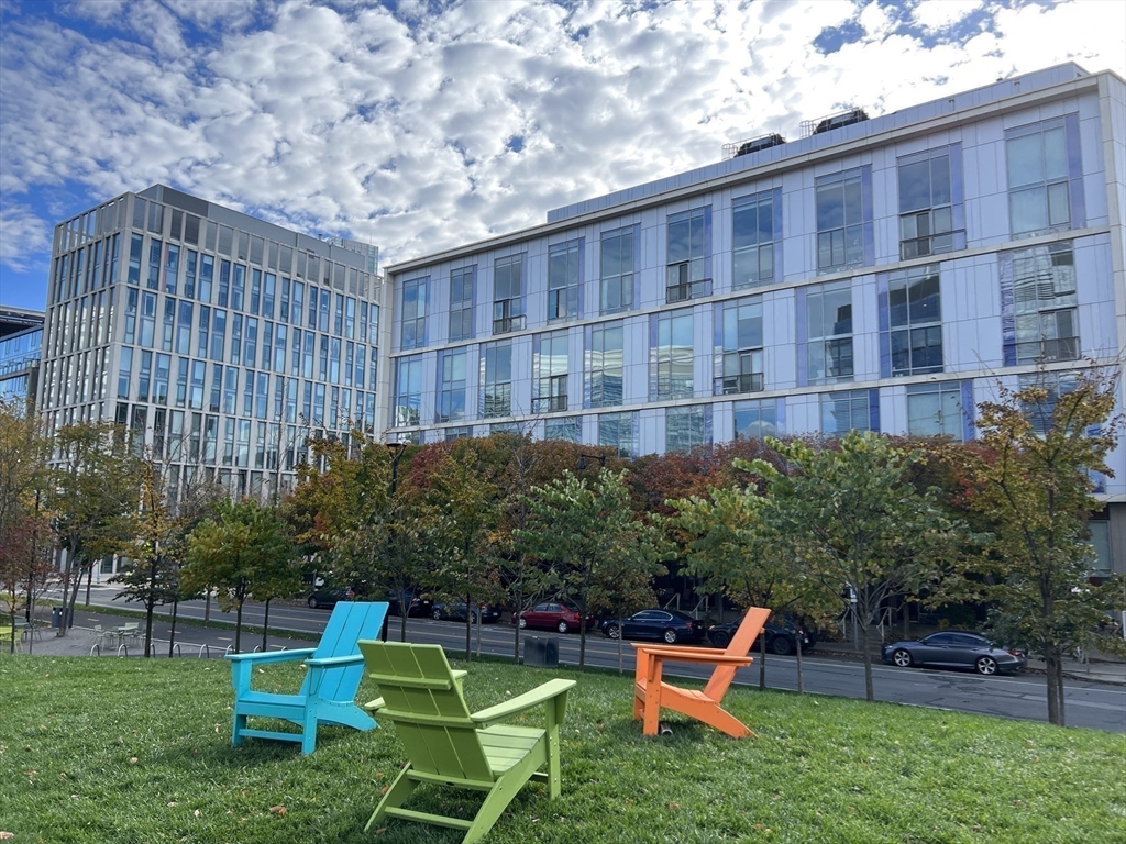 2 Earhart Street # 904