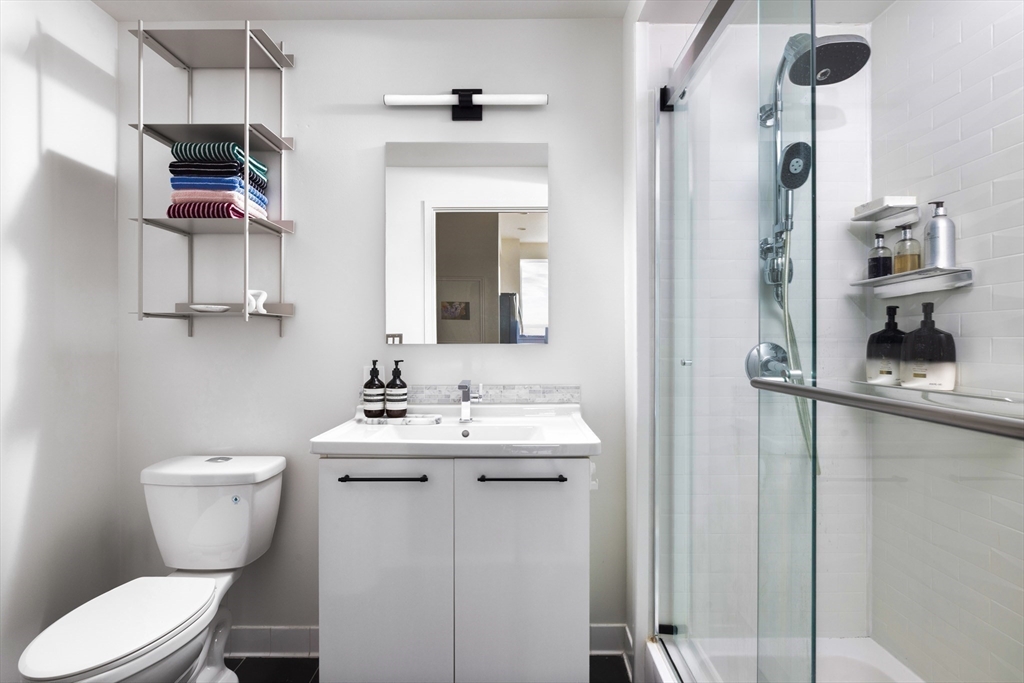 2 Earhart Street # 904