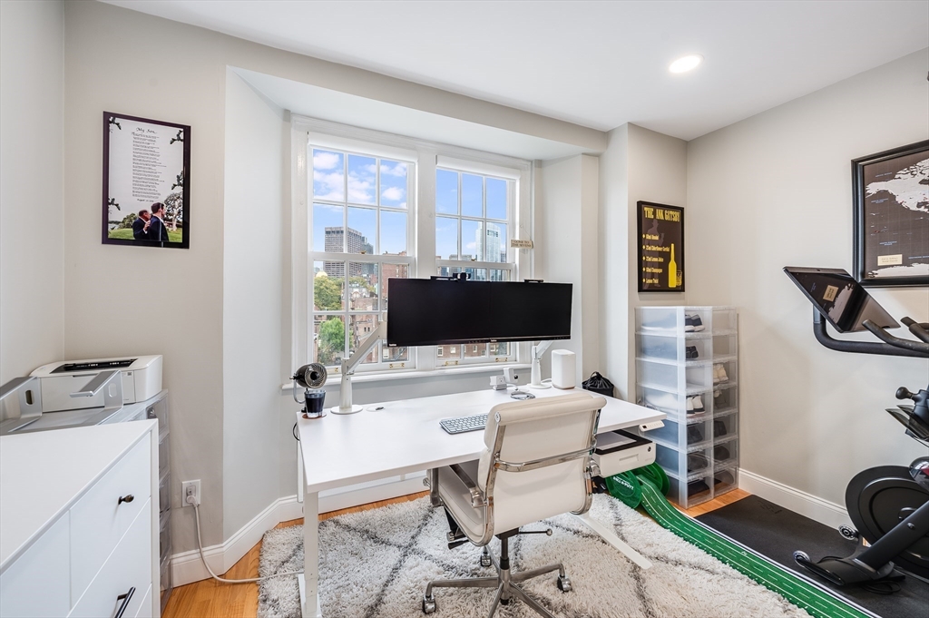 15 River St # 704