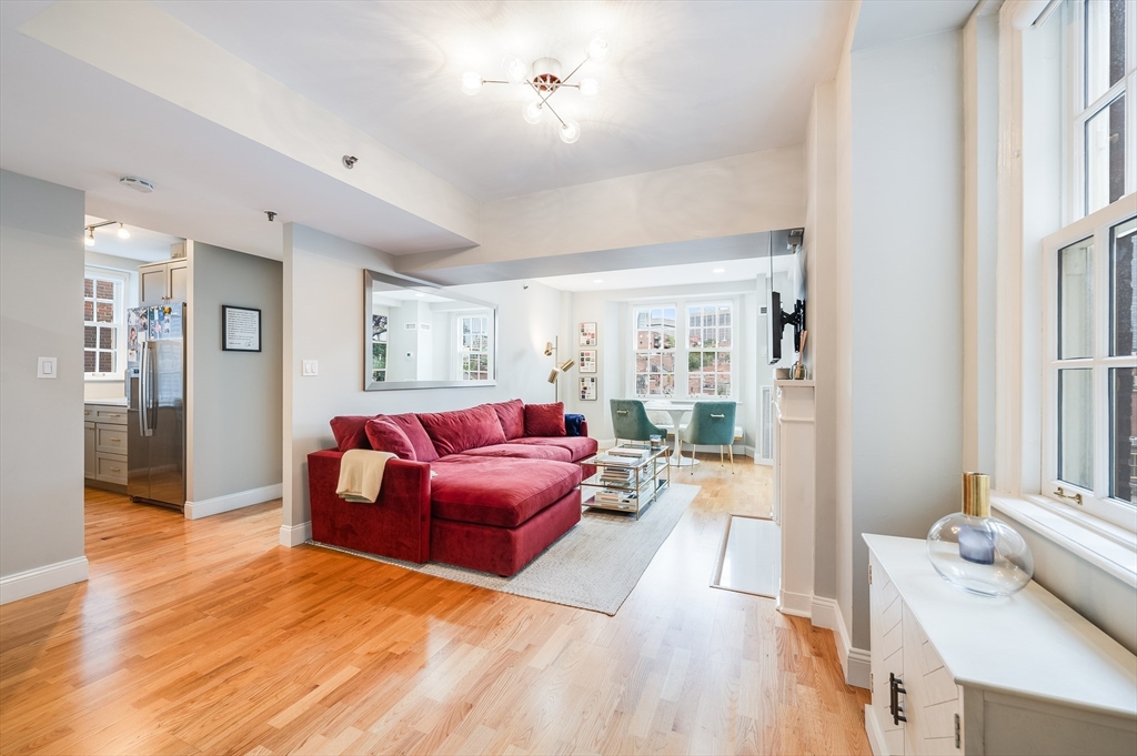 15 River St # 704