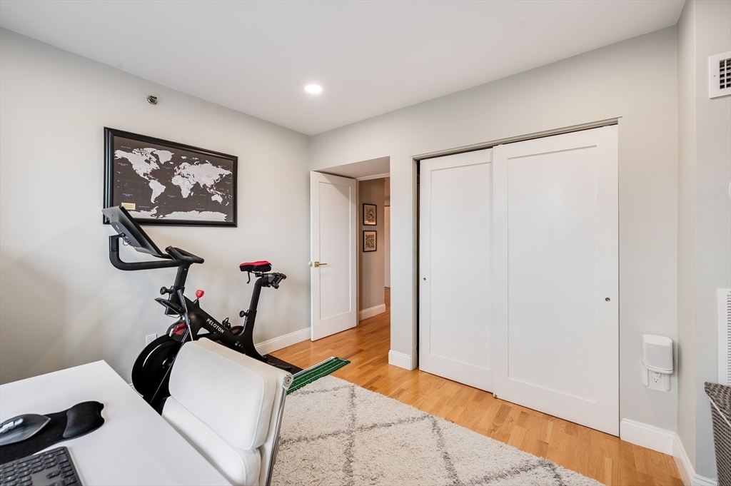 15 River St # 704