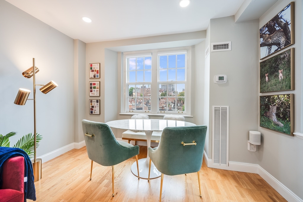 15 River St # 704