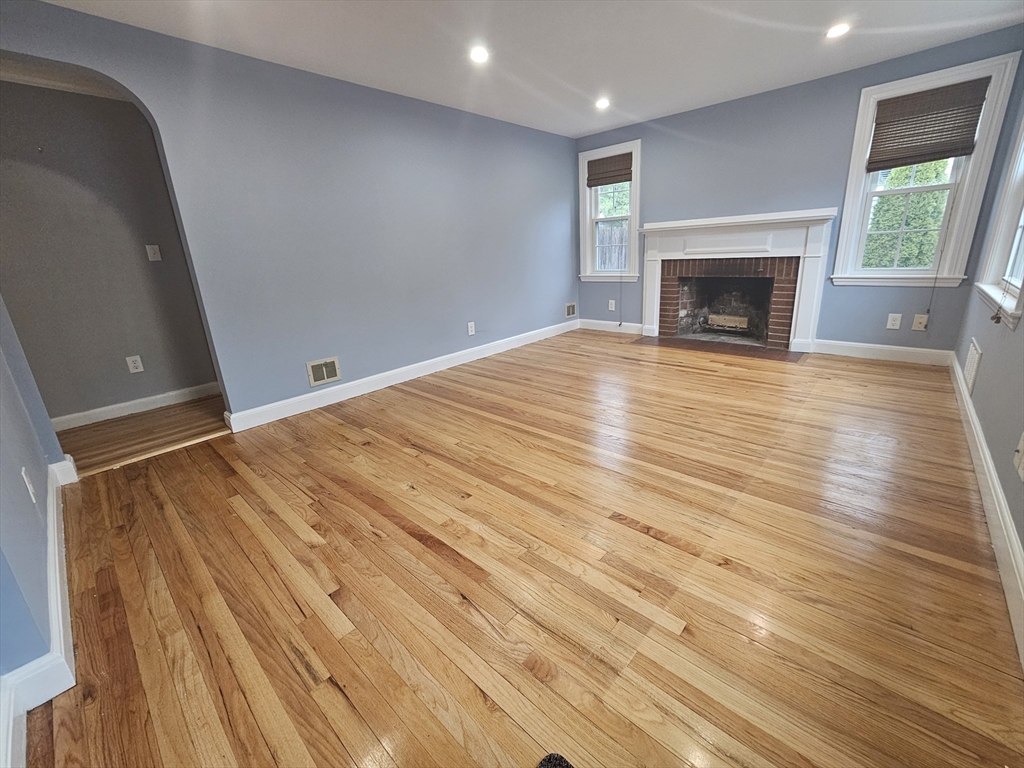 61 Ledgewood Rd