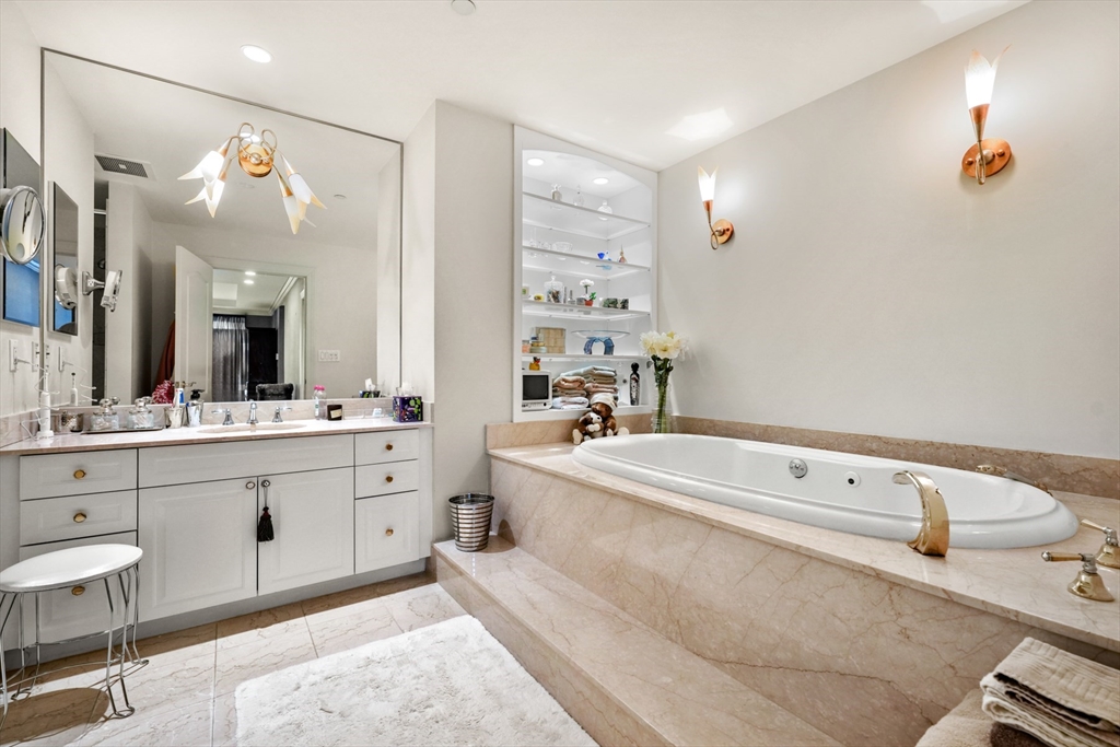 1 Huntington Avenue # 603