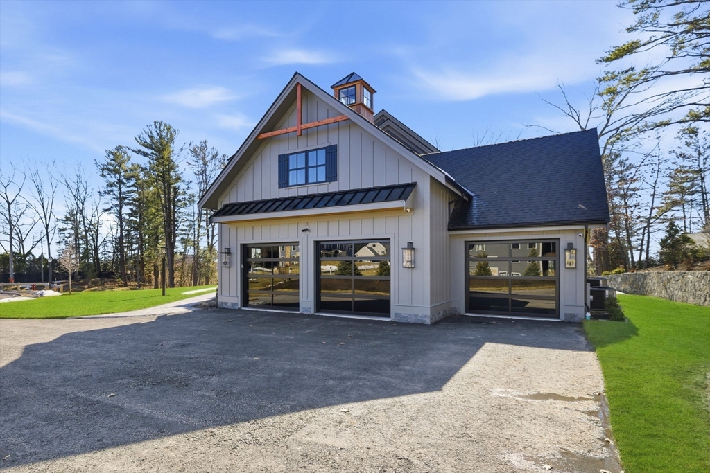 9 Tuttle Lane