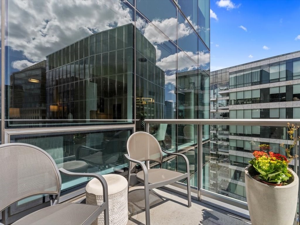 22 Liberty Drive # 12G