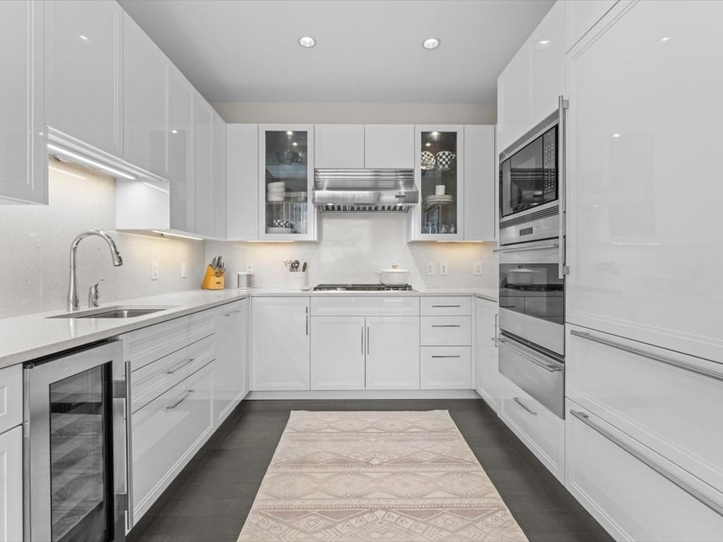 22 Liberty Drive # 12G