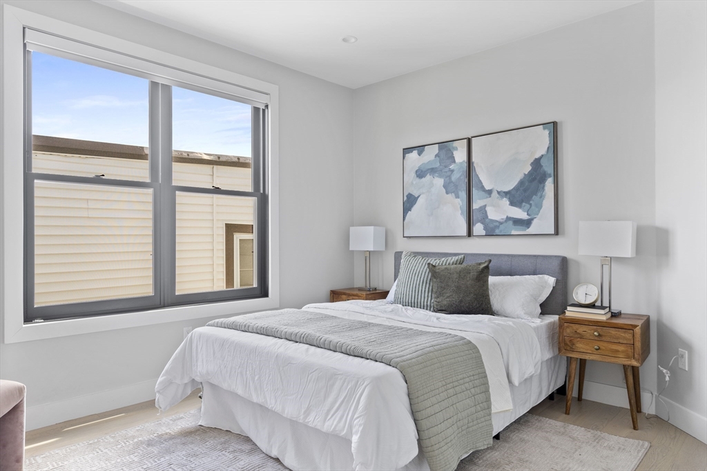 586 E 3rd # 3