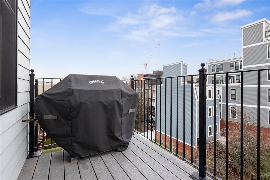 586 E 3rd # 3