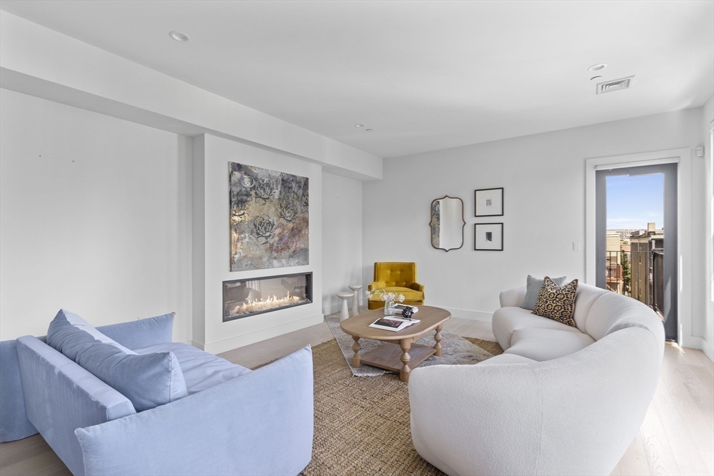 586 E 3rd # 3