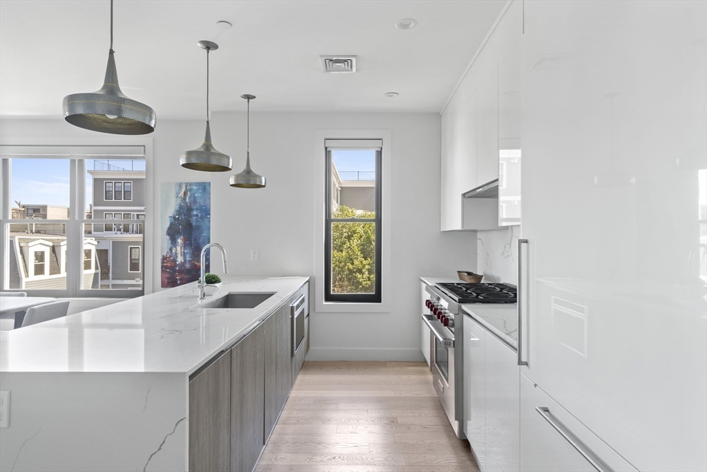 586 E 3rd # 3