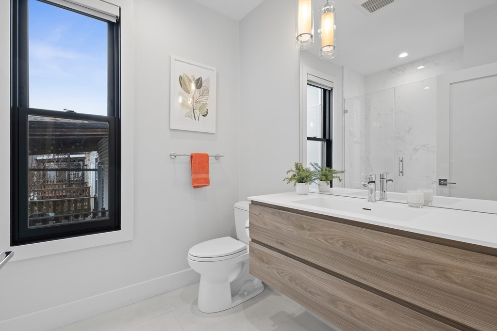 586 E 3rd # 3
