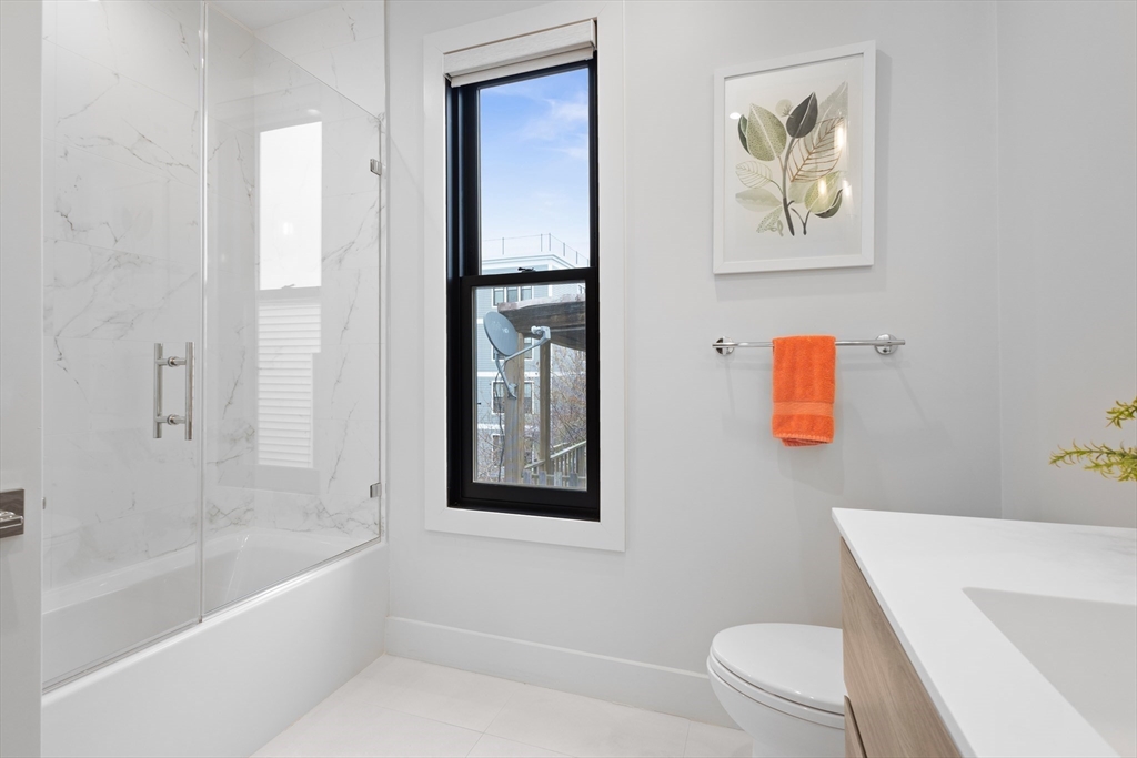 586 E 3rd # 3