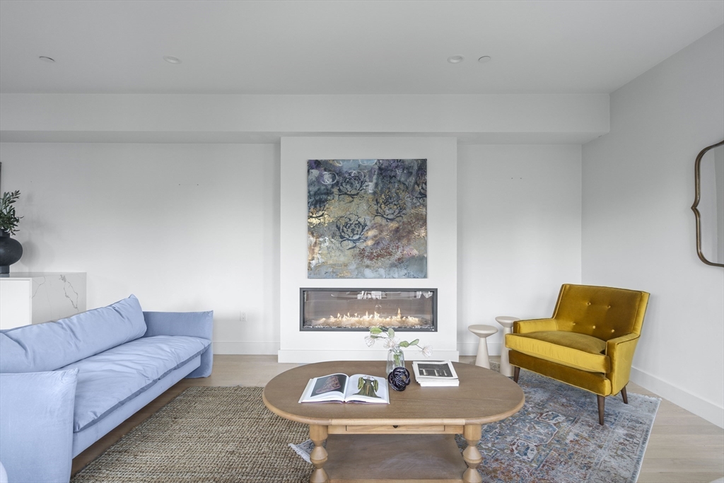 586 E 3rd # 3