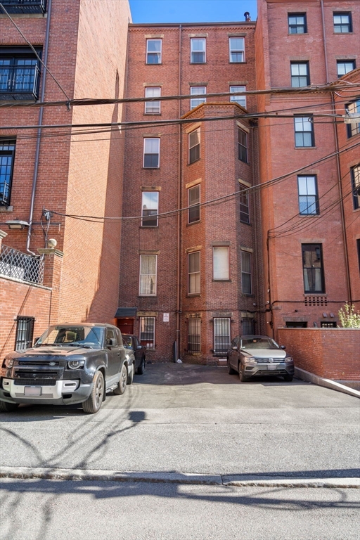 249 Commonwealth Ave
