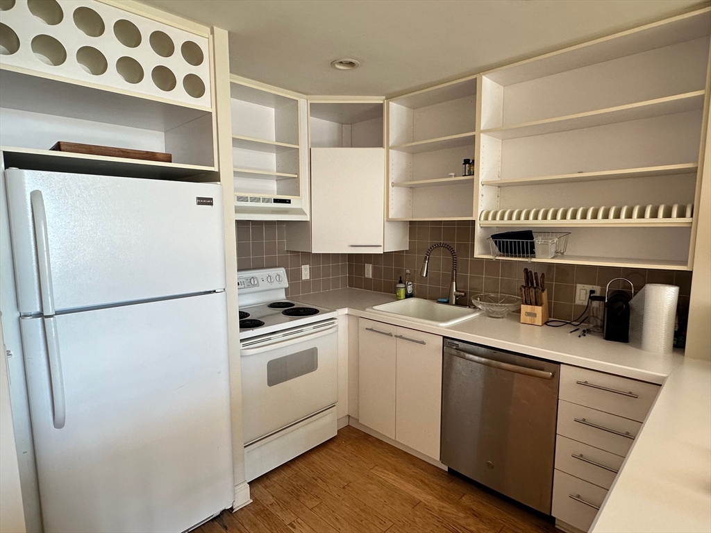 160 Commonwealth Avenue # 704