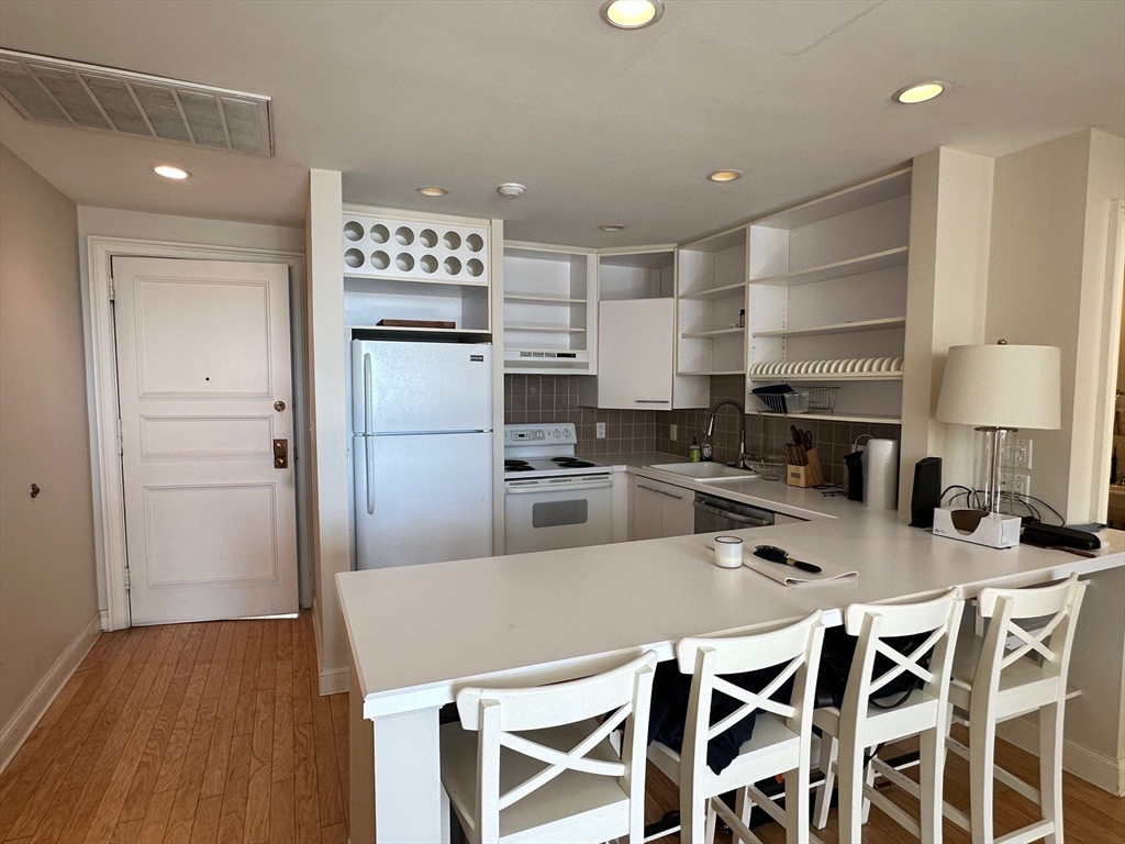 160 Commonwealth Avenue # 704
