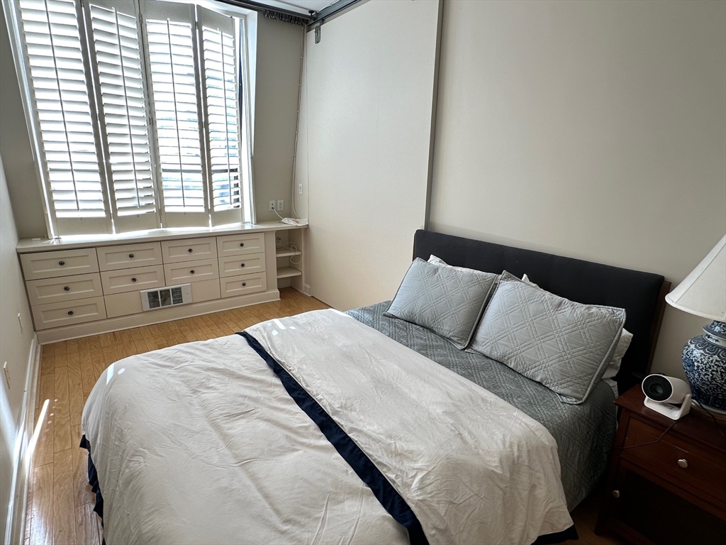 160 Commonwealth Avenue # 704