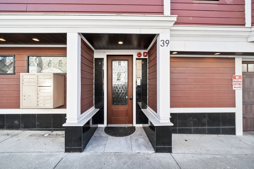 39 Lexington St # 5