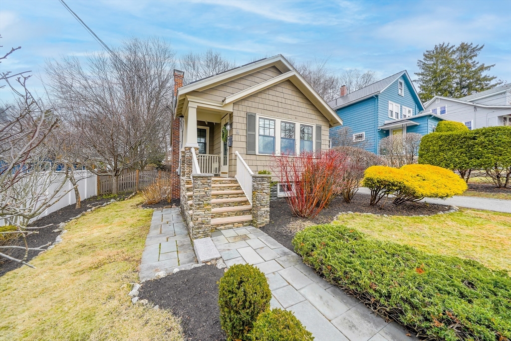 4 Wescott Rd