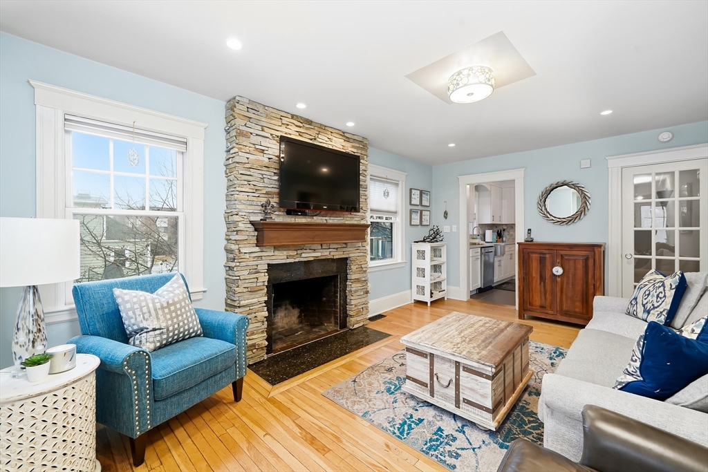 4 Wescott Rd