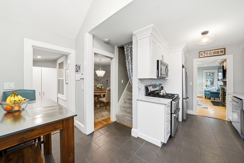 4 Wescott Rd