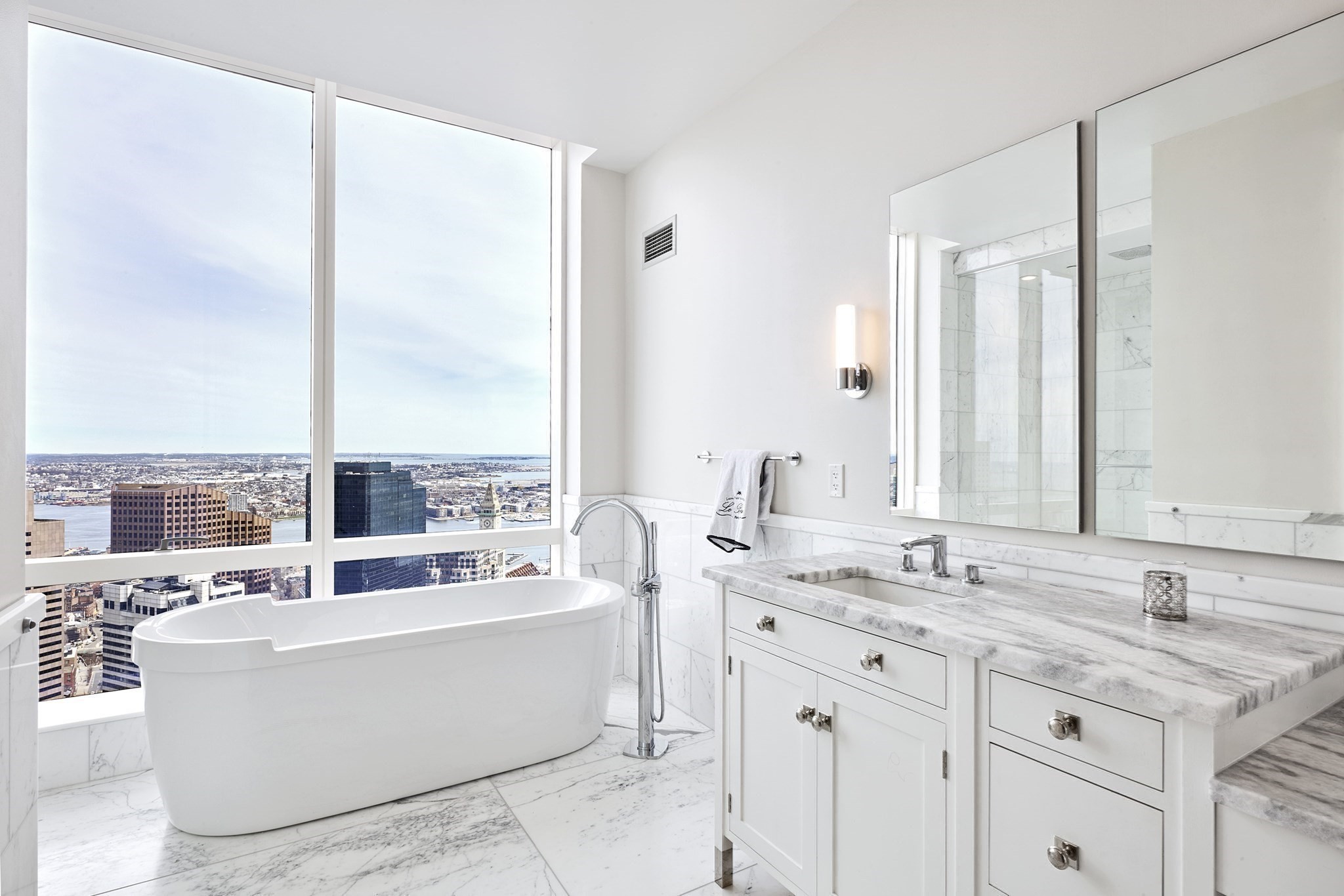1 Franklin St Unit: PH1B