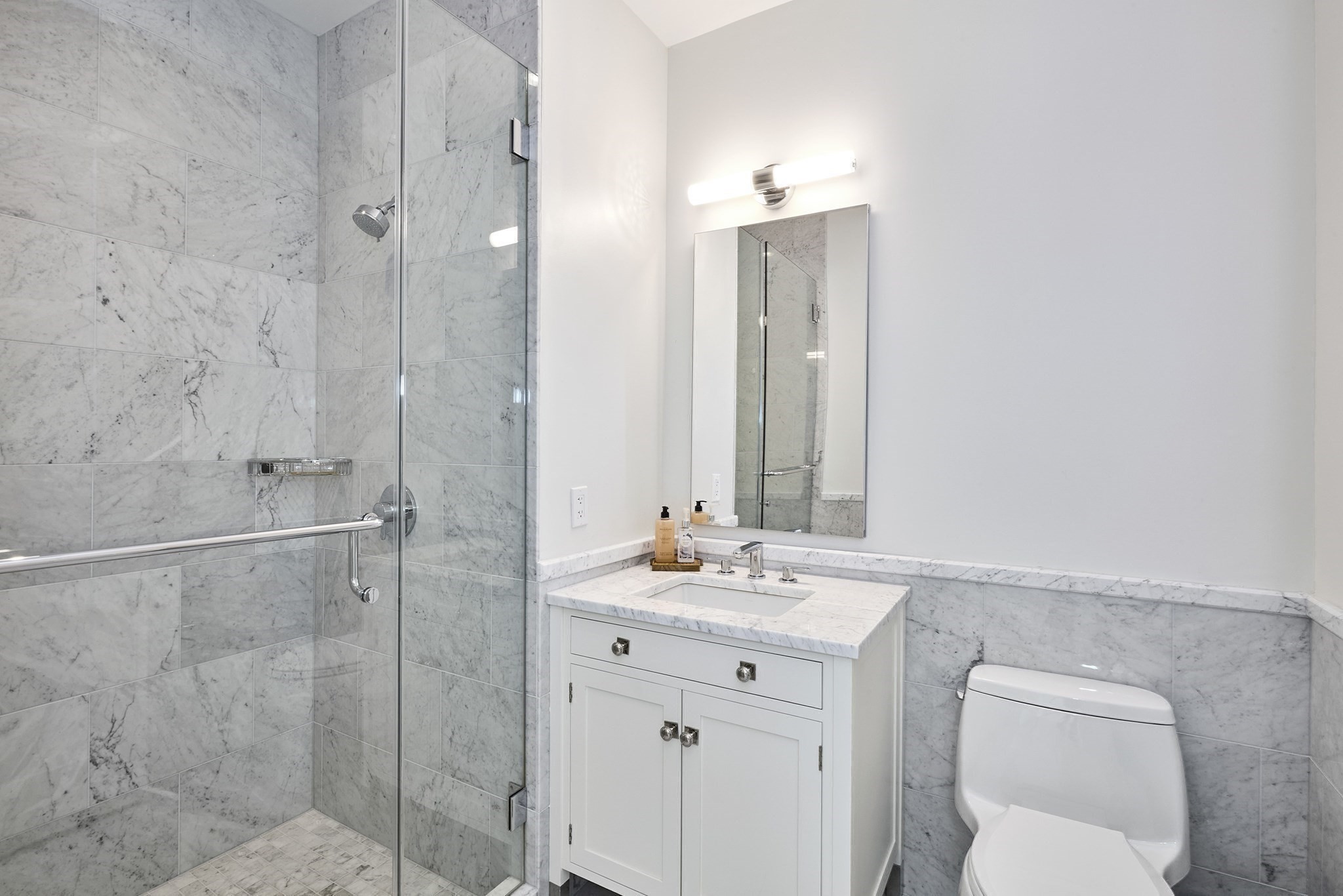 1 Franklin St Unit: PH1B