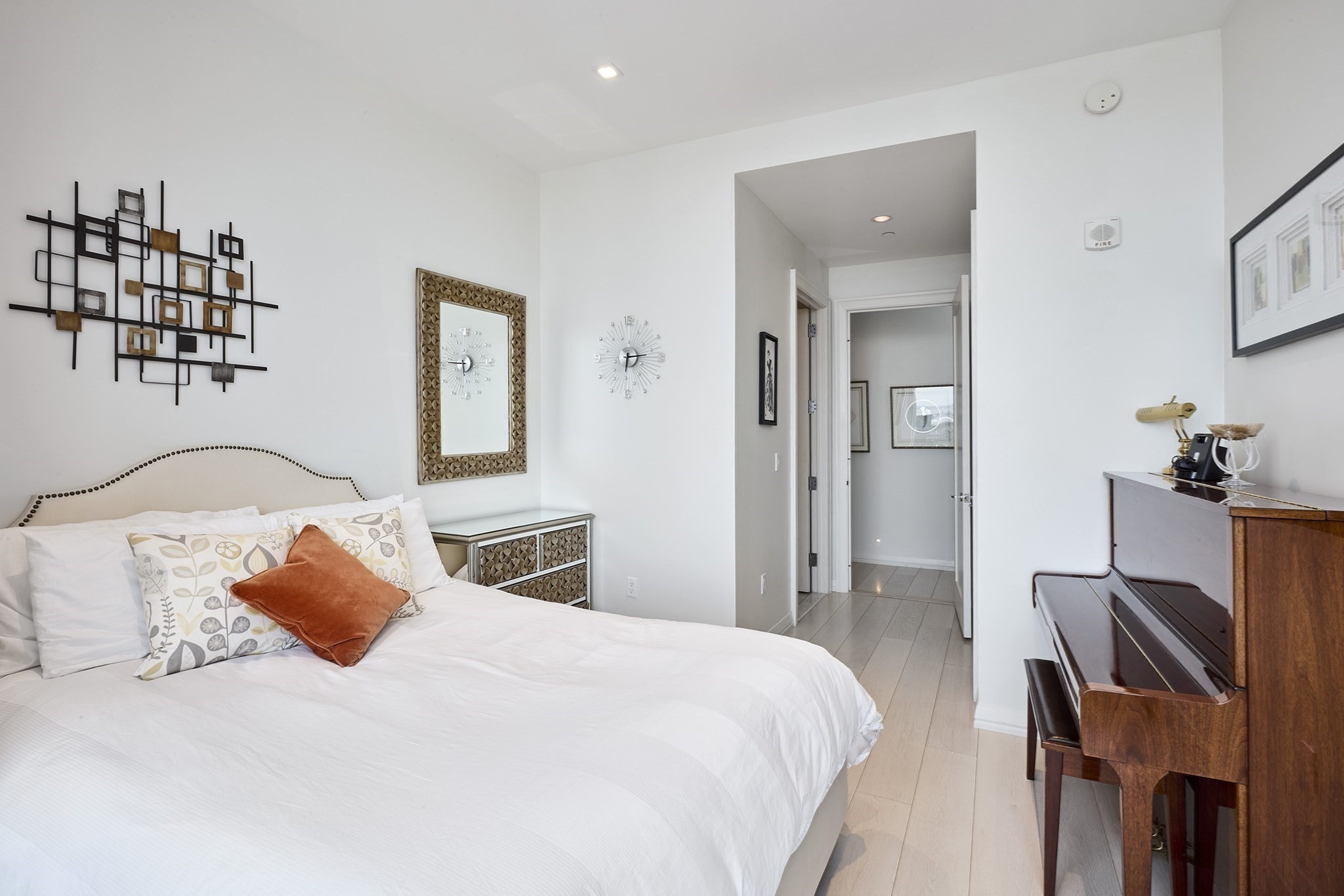 1 Franklin St Unit: PH1B
