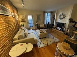 109 Warren Ave # A