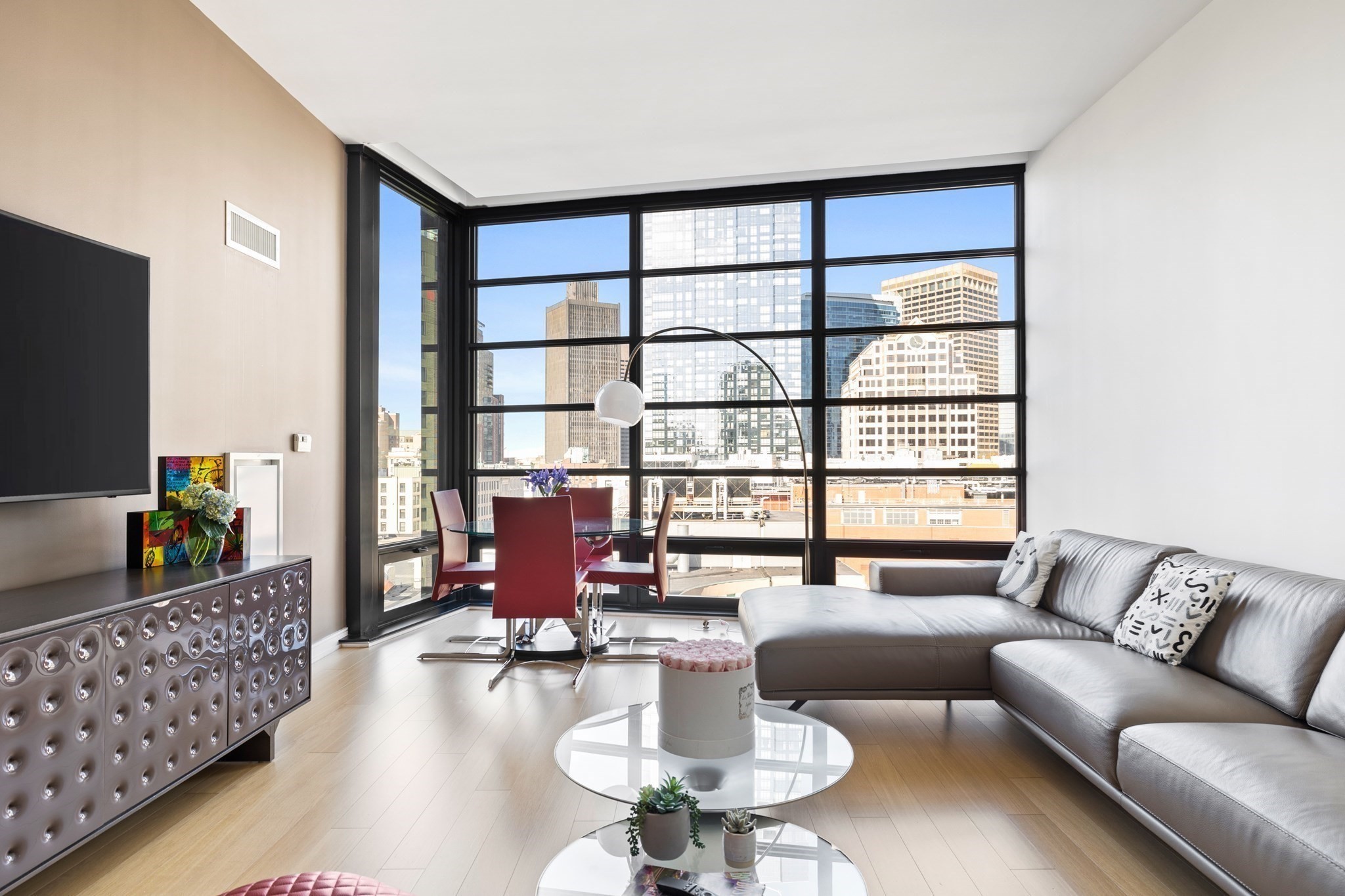580 Washington St Unit: PH5