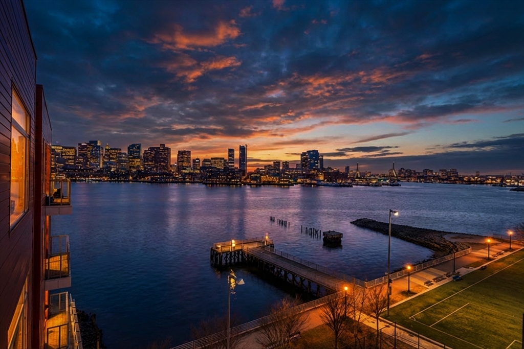 99 Sumner St Unit: PH621