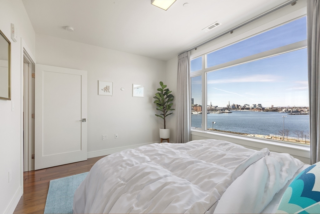 99 Sumner St Unit: PH621