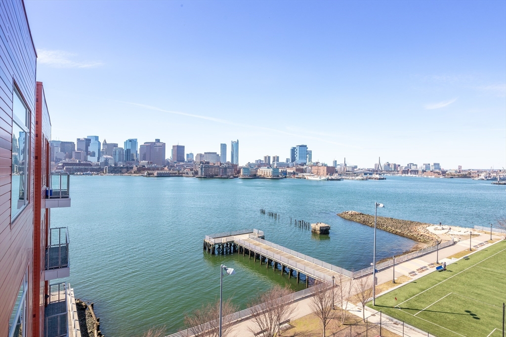 99 Sumner St Unit: PH621