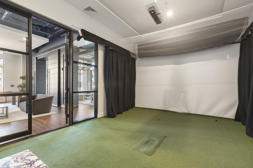 99 Sumner St Unit: PH621