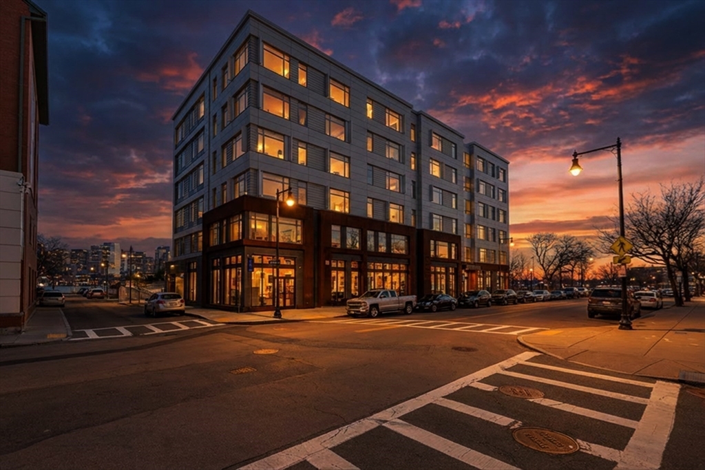 99 Sumner St Unit: PH621