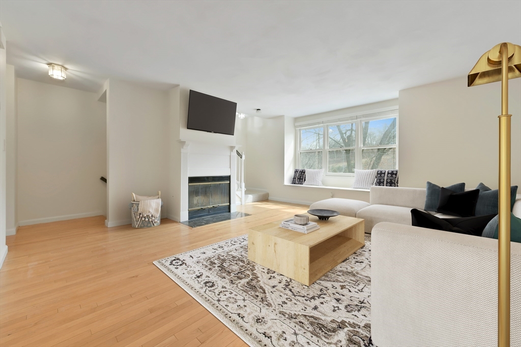 1045 Washington Street # 2
