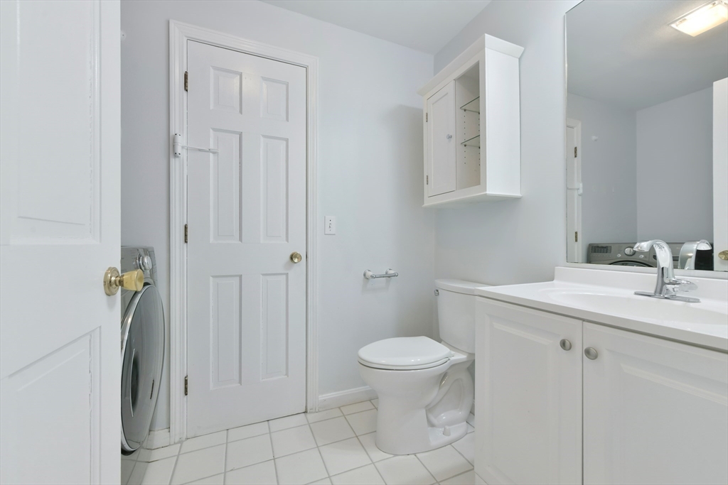 1045 Washington Street # 2