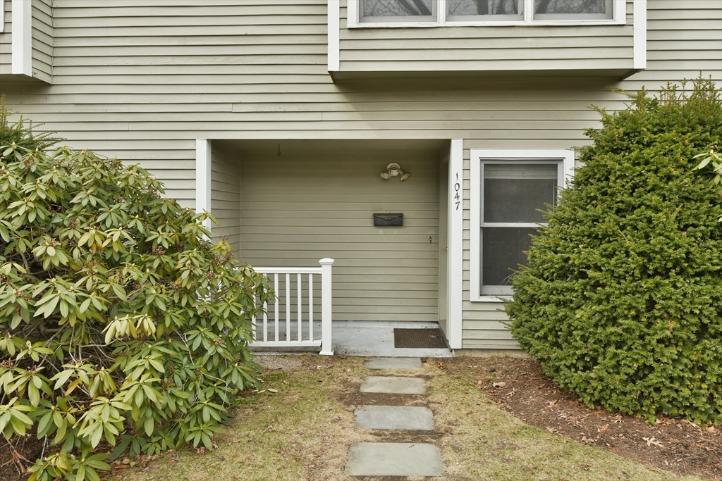 1045 Washington Street # 2