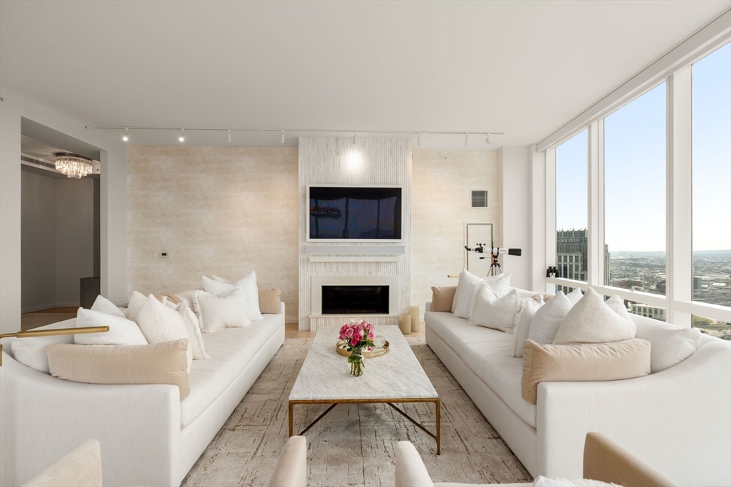 1 Franklin St # 4602