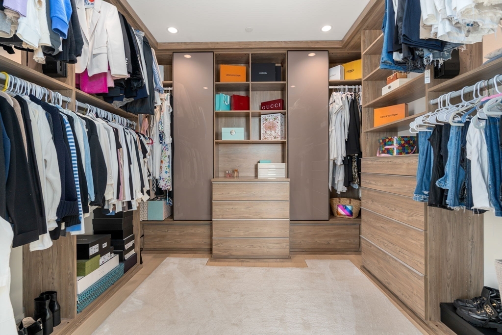 1 Franklin St # 4602