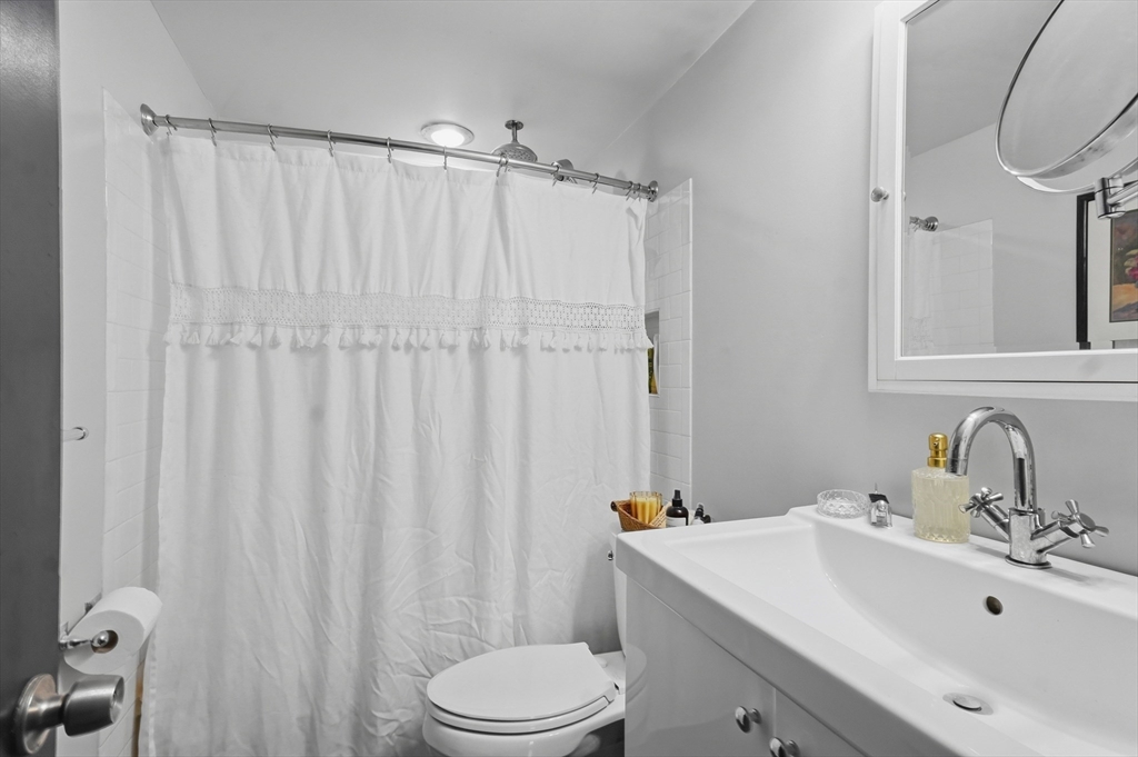 36 Washington Street # 3A
